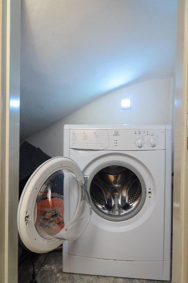 Belucky Apartments - Φio Atina Dış mekan fotoğraf